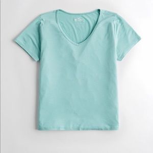 Easy T-Shirt from the Must- Have Collection